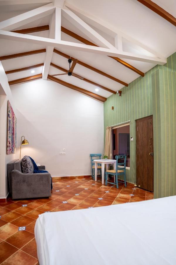 Hotel C Roque à Colva Extérieur photo