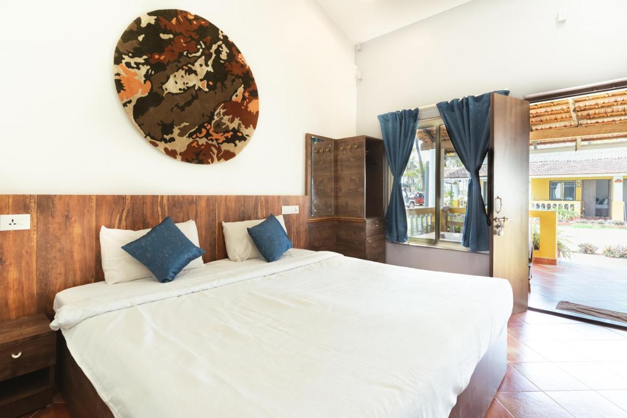 Hotel C Roque à Colva Extérieur photo