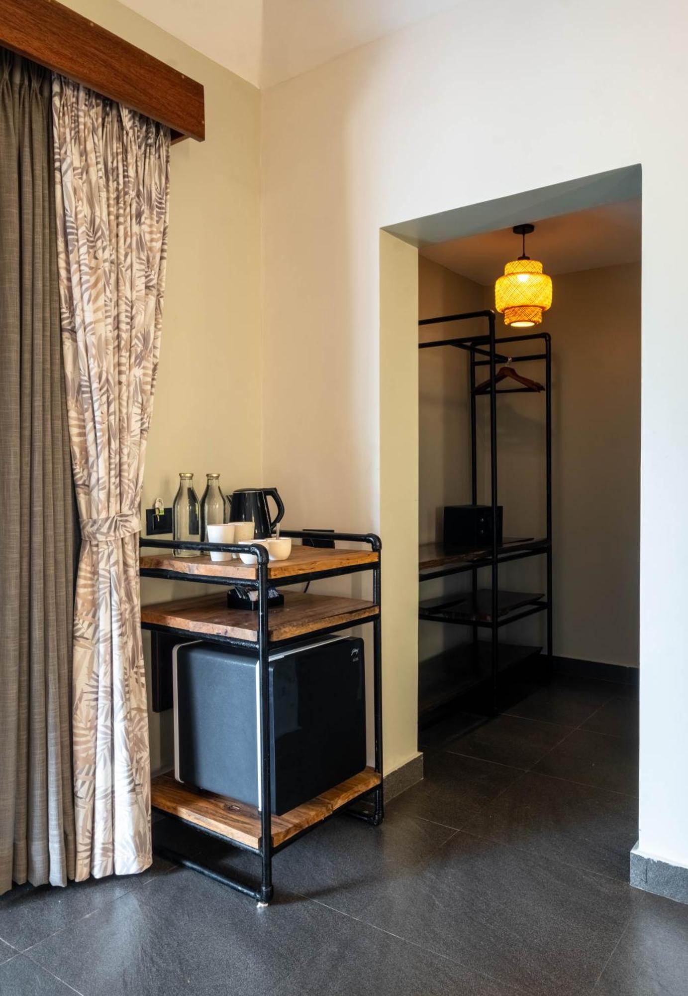Hotel C Roque à Colva Extérieur photo